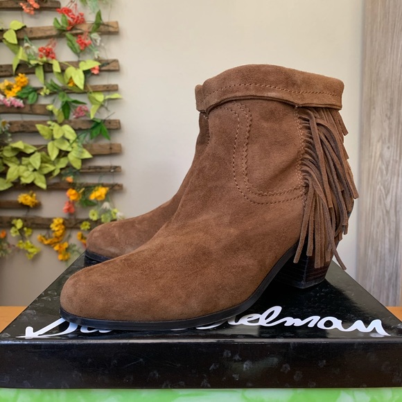 Sam Edelman Louie Bootie in Cocoa Suede - Picture 3 of 5